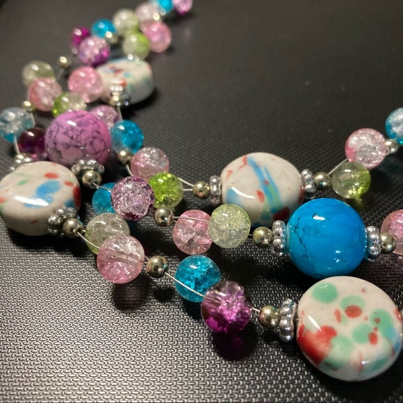 Multi strand glass beads Necklace - Picture 2 of 4
